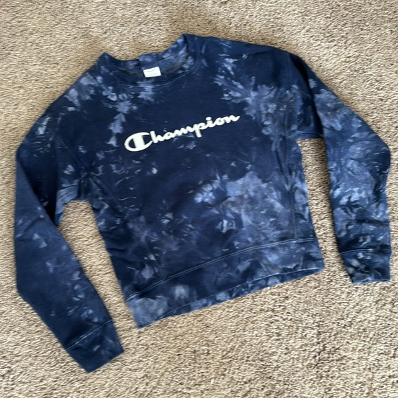 Champion Sweatshirt - Picture 6 of 10